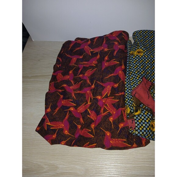 Lot Of 3 LuLaRoe Butter Soft Leggings Womens One Size Hummingbirds Skates Hearts - Picture 10 of 15